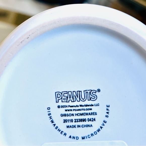 Peanuts Snoopy, Woodstock and Ghosts "Boo" Mug - Picture 7 of 7